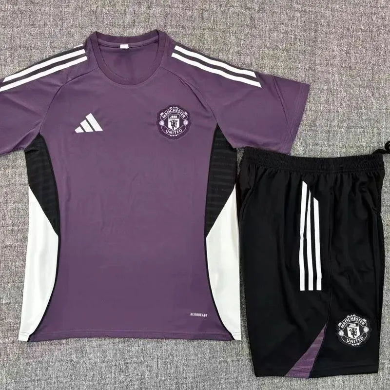 Manchester United Training Kit 2